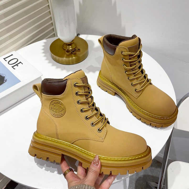 Botas de suela de goma de invierno a la moda para mujer, zapatos de invierno, botas de nieve sólidas Martin, cuero genuino