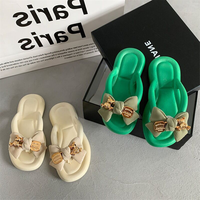Chanclas de piscina de Eva para mujer, chanclas con punta de Clip, almohada de fondo suave, sandalias antideslizantes con plataforma para playa, verano