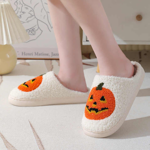 Zapatillas de Halloween con cara de fantasma y calabaza para hombre y mujer, pantuflas suaves y cálidas de felpa, cómodas, para interior, calzado de invierno para el hogar