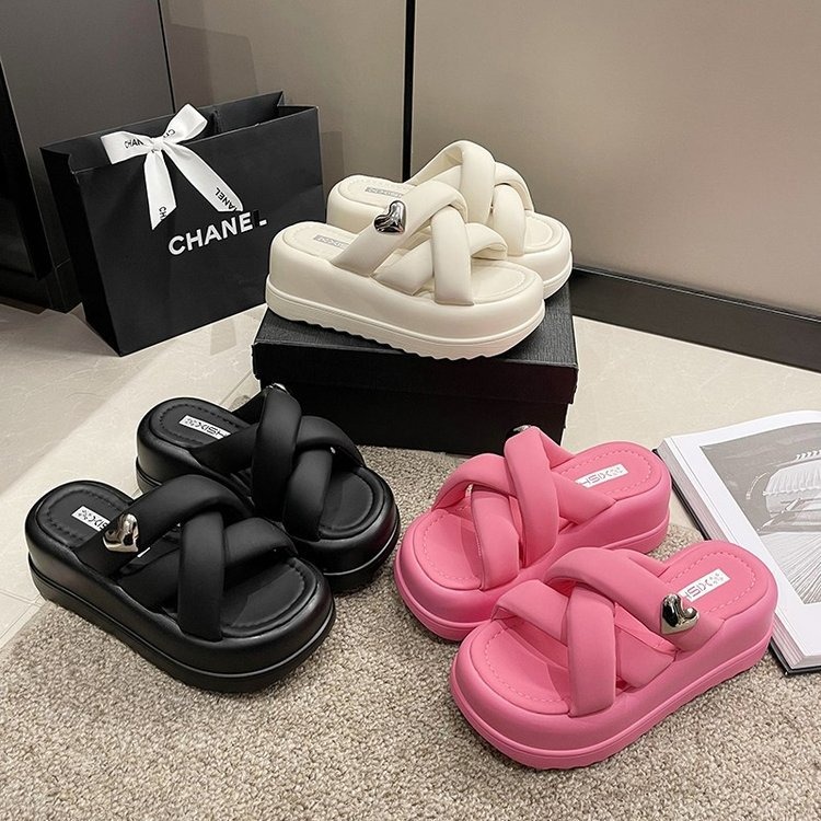 Novedad de verano, zapatillas de estilo para mujer, sandalias de playa de suela gruesa cruzada para exteriores, zapatos informales con plataforma para mujer