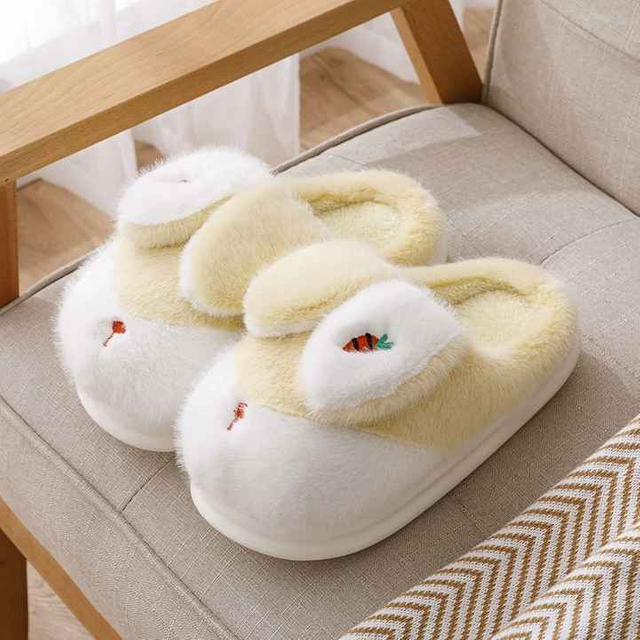 Bonita zapatilla con Orejas de conejo para mujer, pantuflas cálidas de felpa para invierno, zapatos familiares de algodón para interiores, Zapatillas de casa con dibujos animados para mujer