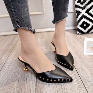 Novedad de verano, zapatillas de tacón medio para mujer, Sandalias cómodas con tacón de aguja, zapatos de mujer adelgazantes de color nude con punta estrecha