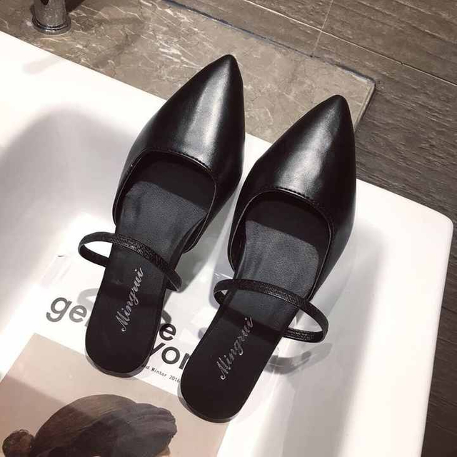 Sandalias de cuero delicadas Zapatillas de punta estrecha para mujer Tacones bajos planos Mulas Diapositivas casuales para mujer