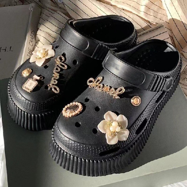 Sandalias acolchadas para mujer, zuecos para jardín y adultos, zapatos de playa al aire libre con plataforma suave, tacón de verano 