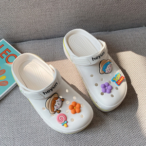 Sandalias de verano para mujer, calzado para jardín, mulas planas, zuecos, zapatillas de playa con nube de dibujos animados inferiores