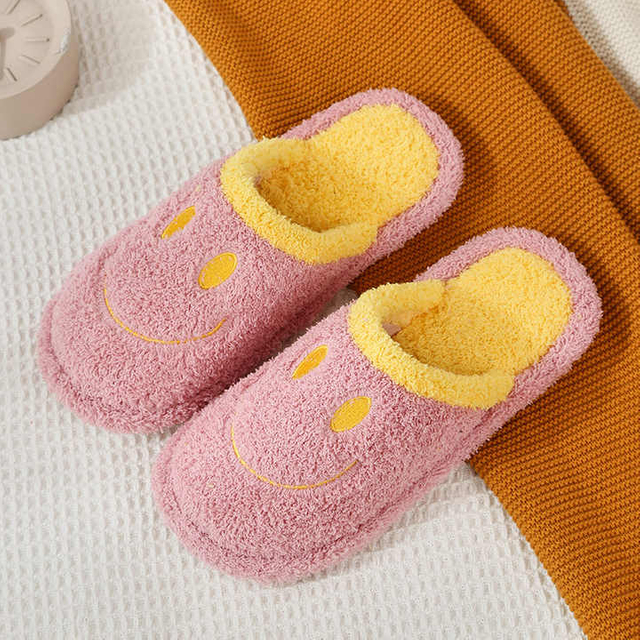 Nuevas zapatillas de piel Kawaii de dibujos animados para mujer, pantuflas de interior para parejas, dormitorio, lindas zapatillas de casa para mujer, novedad de invierno