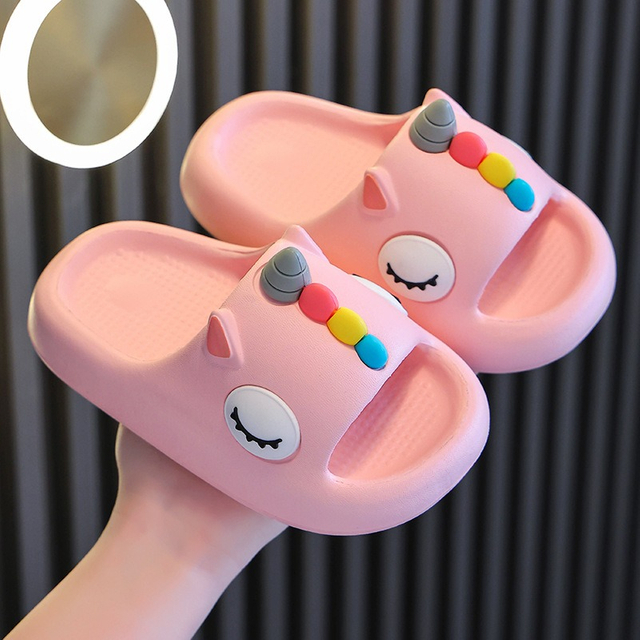 Zapatillas de verano para niños con dibujos animados, zapatillas de unicornio para niñas y niños, bonitos zapatos de baño para interiores y hogares