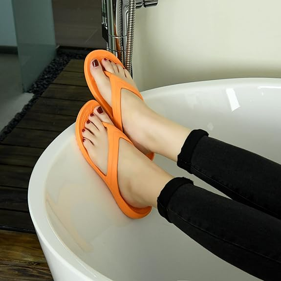 Chanclas para mujeres Sandalias livianas suaves para mujeres Controles informales de las mujeres Ducha de la playa Baño de la playa Toboganes planos zapatos