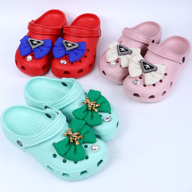 1 Uds. De dijes de zuecos con lazo, accesorios de PVC para zapatos con lazo verde, azul, blanco y negro, decoraciones para parejas, regalos para niños