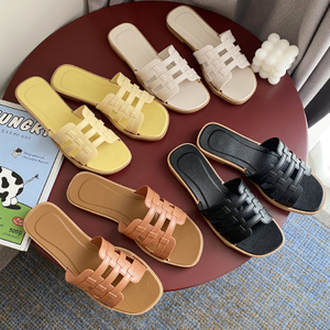 Sandalias planas Sandalias cómodas Zapatos elegantes para mujer Cuadrado Punta abierta Diapositiva Sin espalda Gamuza sintética Pisos de verano