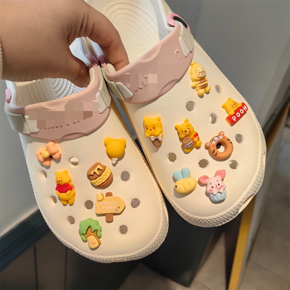 Zuecos de cart&oacute;n para mujer, dijes de dise&ntilde;ador de lujo para zapatos, zuecos de pino, dijes aptos para mujer, venta al por mayor, 2024