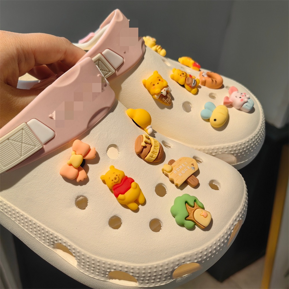 Zuecos de cart&oacute;n para mujer, dijes de dise&ntilde;ador de lujo para zapatos, zuecos de pino, dijes aptos para mujer, venta al por mayor, 2024