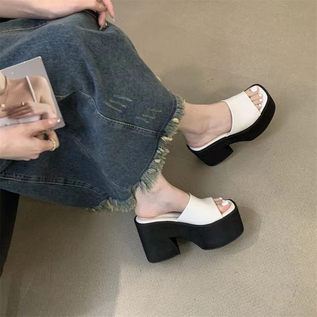 Zapatillas de playa con plataforma para mujer, sandalias con cuña y tacón alto, zapatos de verano, nuevos zapatos de mujer, chanclas gruesas, zapatos de tacón sexis a la moda