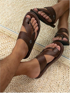 Sandalias planas de punta de anillo para hombres Slip en vacaciones zapatillas de cuero