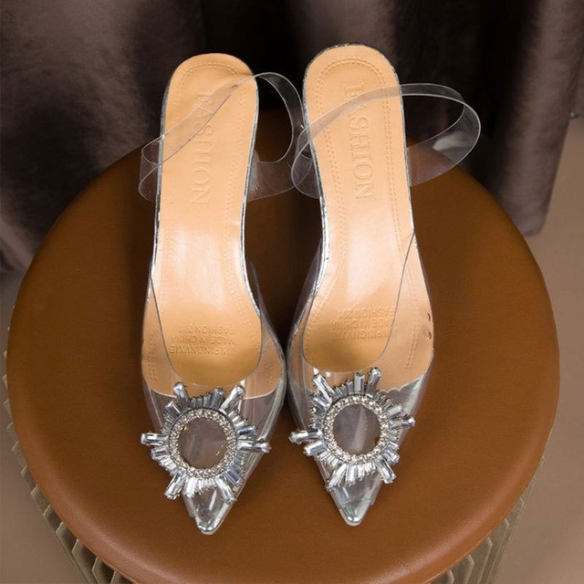 Venta al por mayor, nueva versión coreana de verano de sandalias de cristal transparente con diamantes de imitación, Sandalias de tacón alto de gran tamaño a la moda para mujer