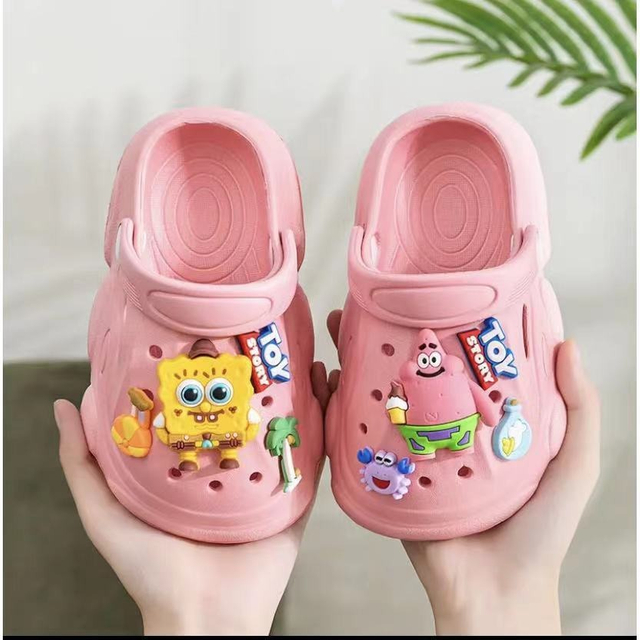 Cartón Bob Esponja zuecos zapatillas familiares para niños y niñas sandalias de interior súper elásticas antideslizantes EVA