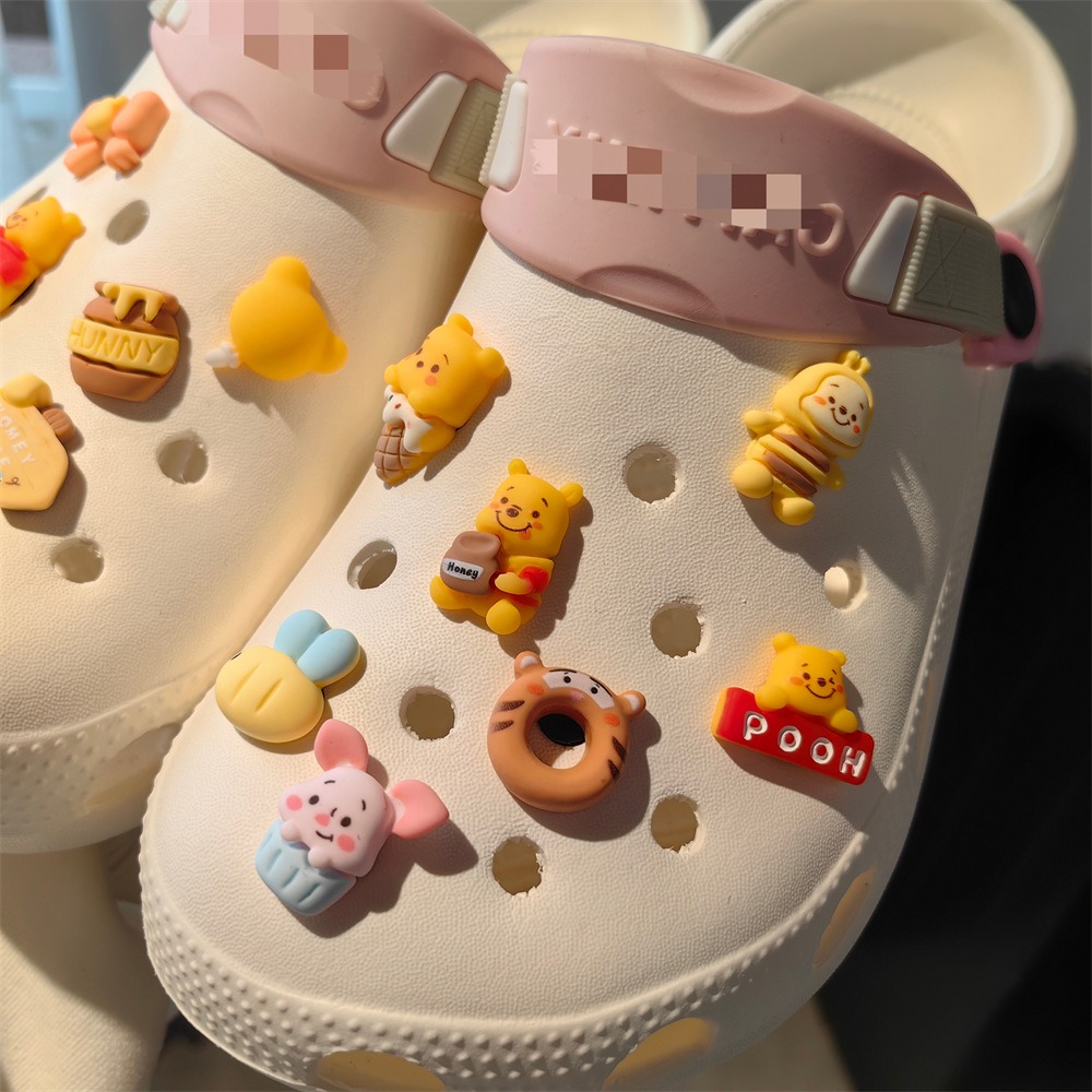 Zuecos de cart&oacute;n para mujer, dijes de dise&ntilde;ador de lujo para zapatos, zuecos de pino, dijes aptos para mujer, venta al por mayor, 2024